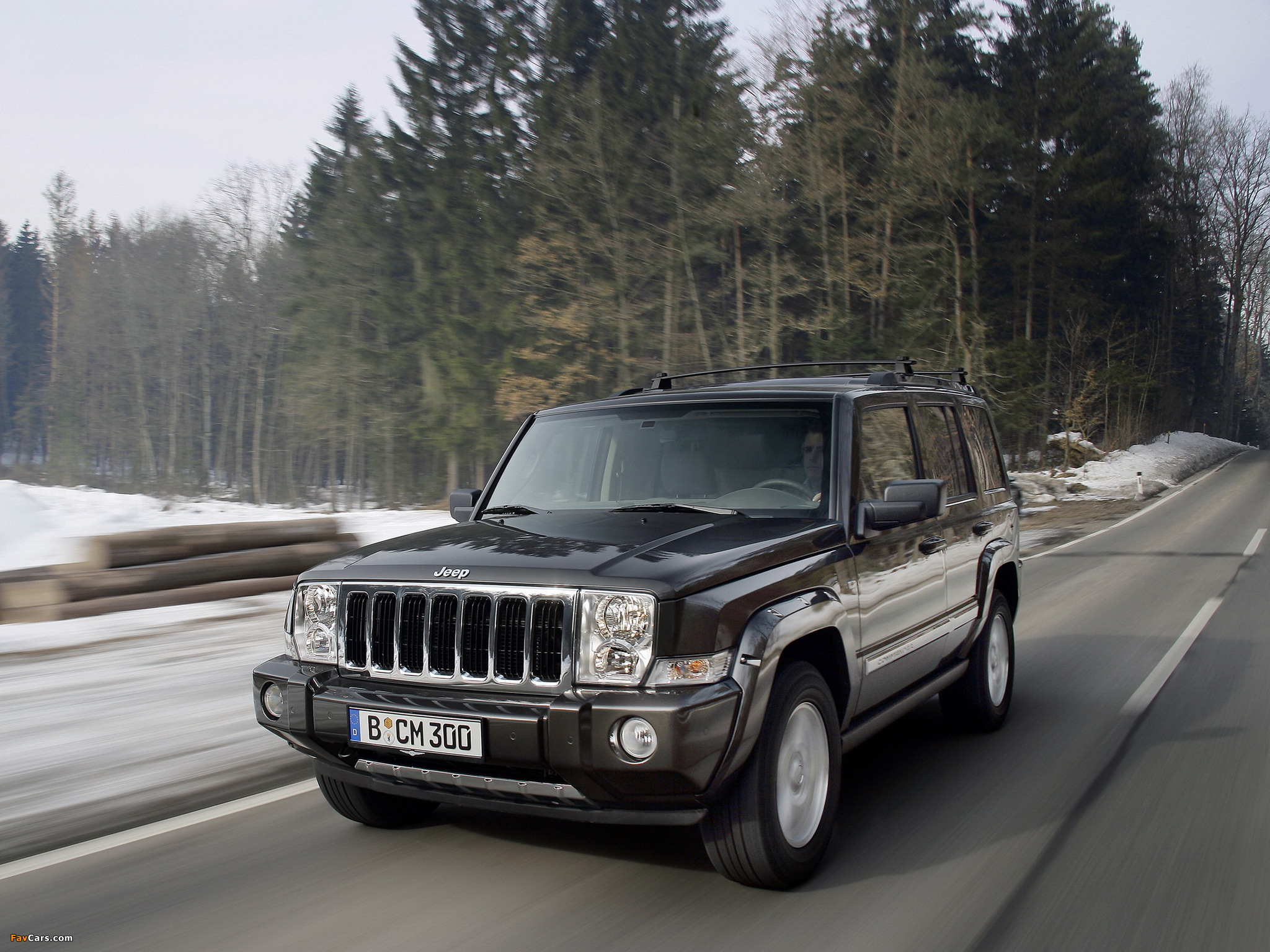 2005 Black Jeep Commander