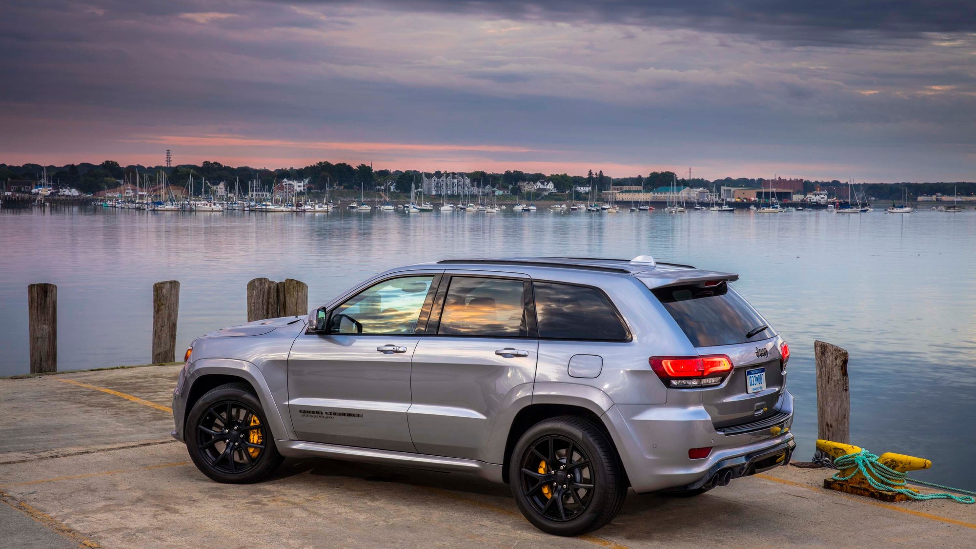 2020 Ceramic Gray Grand Cherokee