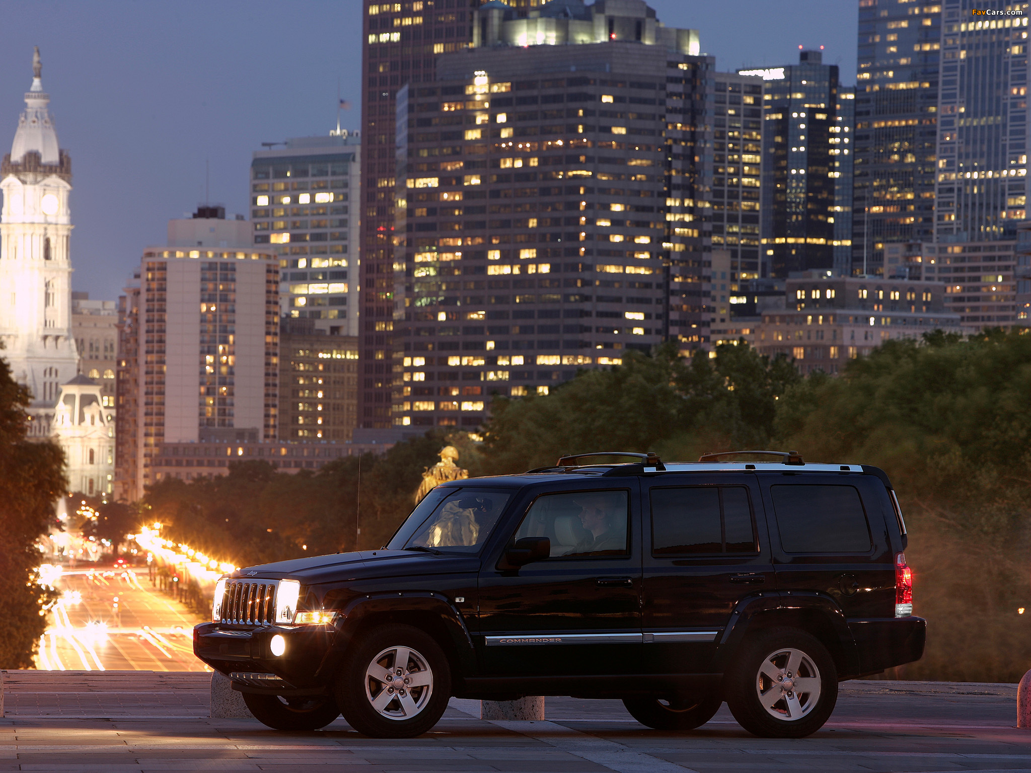 2005 Jeep Commander City Lights